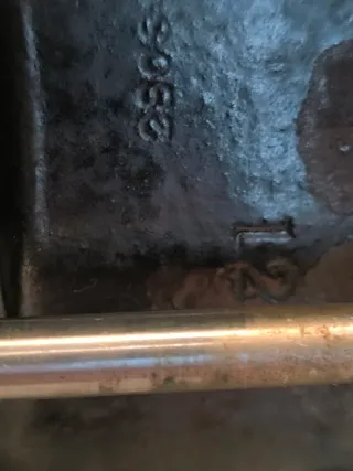 Máquina de coser SINGER antigua