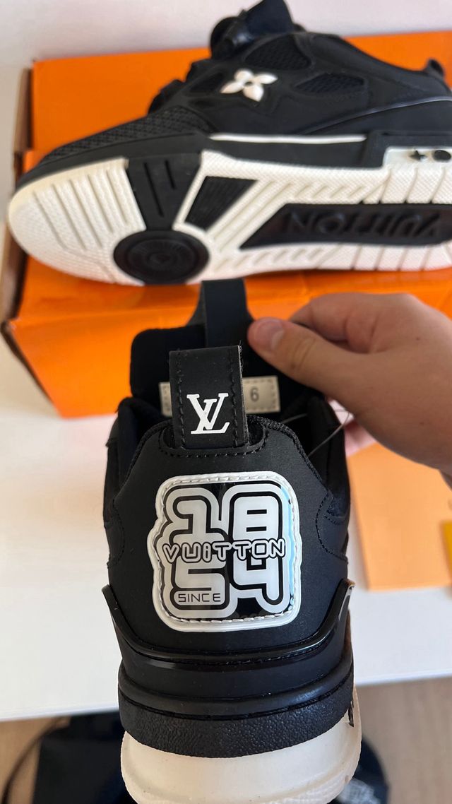 Zapatos Louis Vuitton Negros y Blancos