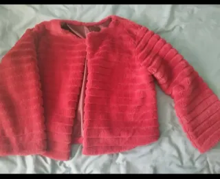 Chaqueta pelo sintético rojo
