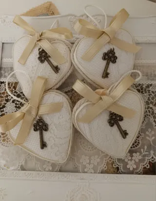 Cuore shabby chic con chiave
