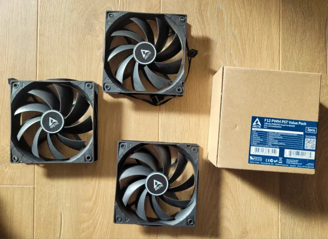 Lote 3 ventiladores Arctic PWM PST