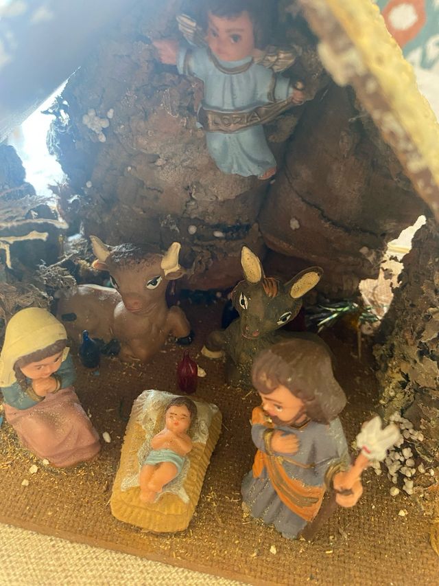 Portal de Belén con figuras