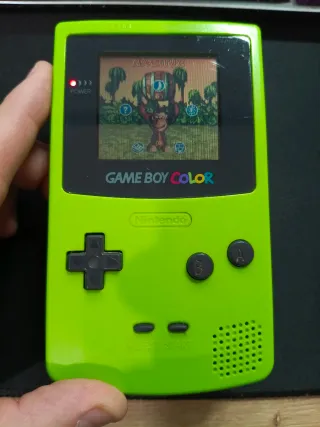 Game Boy Color Verde con batteria ricaricabile