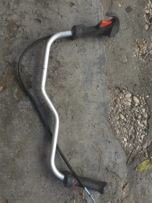 Soporte y manillar desbrozadora Anova