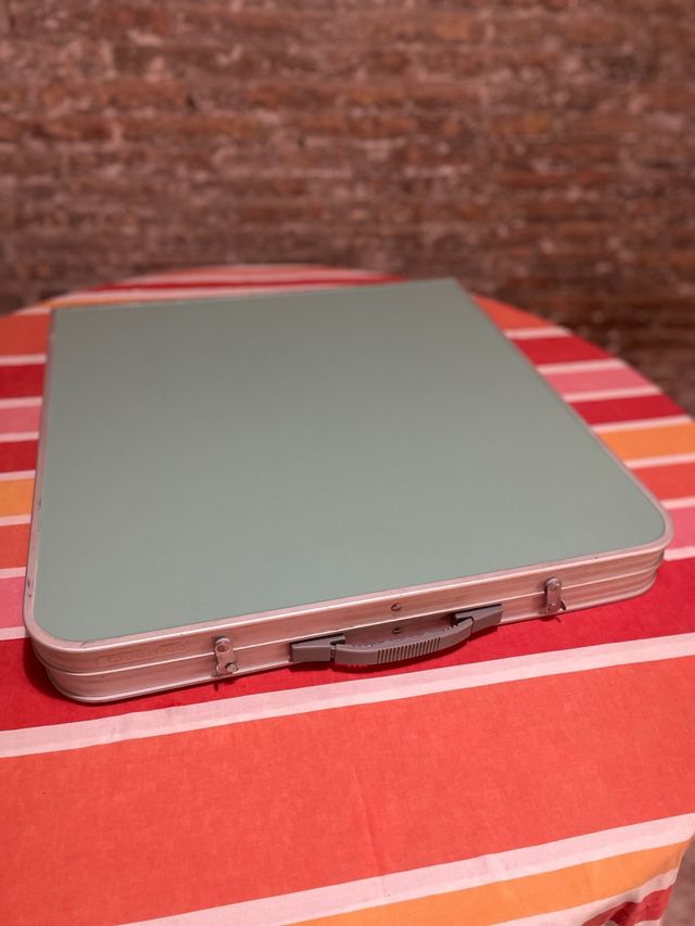 Mesa Camping Quechua plegable 120x60