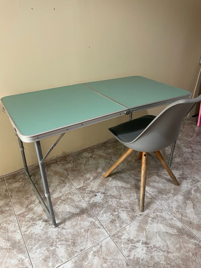 Mesa Camping Quechua plegable 120x60