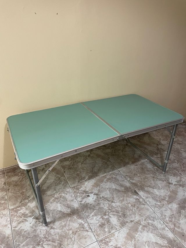 Mesa Camping Quechua plegable 120x60