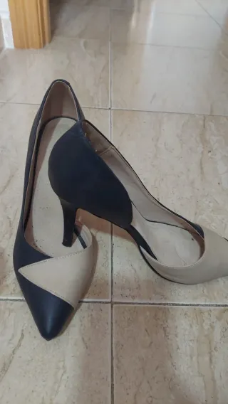 Zapatos de tacón negros