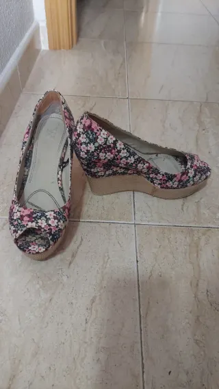 Zapatos de tacón negros