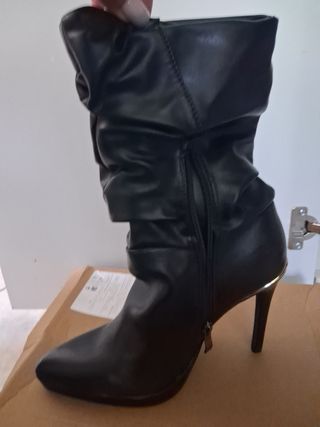 Stivaletti Bata donna neri tacco alto