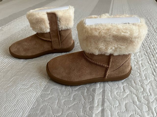 Botas UGG Niña Talla 28.5