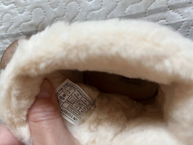 Botas UGG Niña Talla 28.5