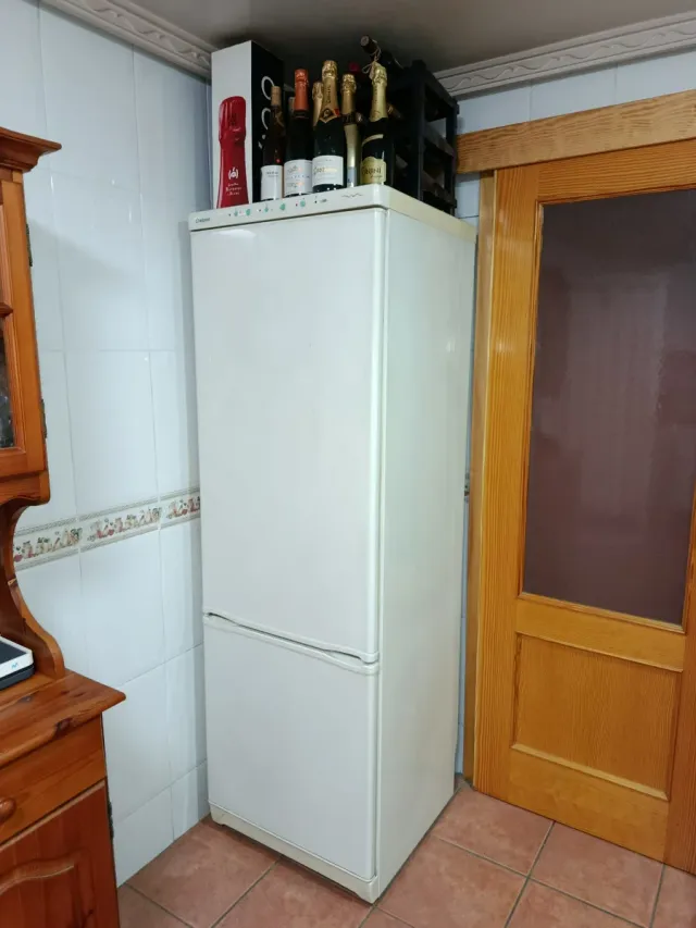 URGENTE: FRIGORÍFICO/CONGELADOR.OCASION!!!!!!