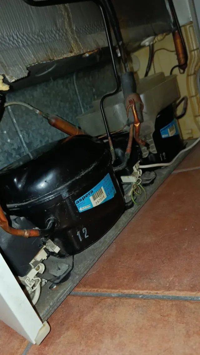 URGENTE: FRIGORÍFICO/CONGELADOR.OCASION!!!!!!