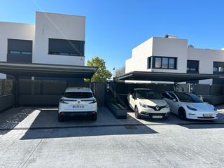 Reformas tejados y cerramientos  panel sandwich.