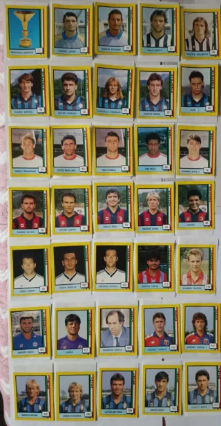 175 figurine "IL GRANDE CALCIO VALLARDI '90"