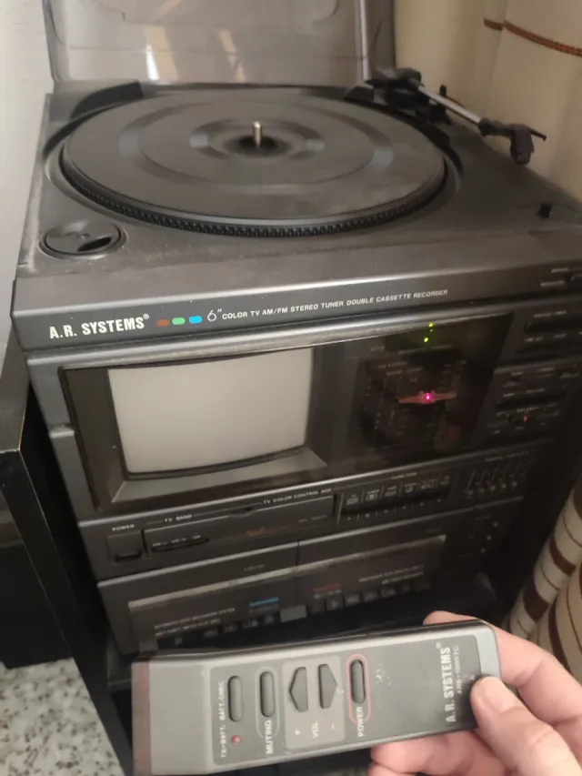 TV 6 A.R. SYSTEMS Radio Cassette