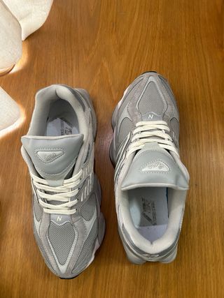 New Balance 9060 Gris/Blanco