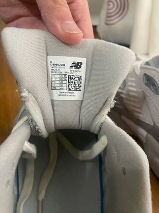 New Balance 9060 Gris/Blanco