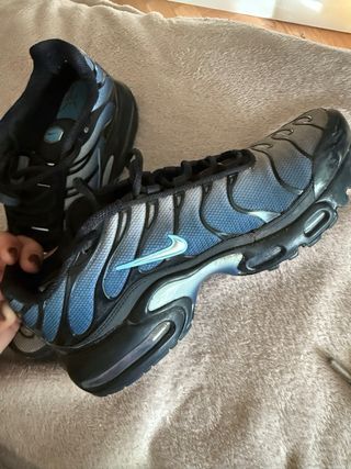 Nike TN Air Max Plus azules y negras mujer