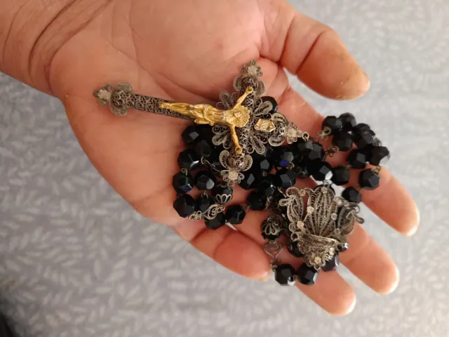 Antico e grande Rosario in argento filigrana e ebano