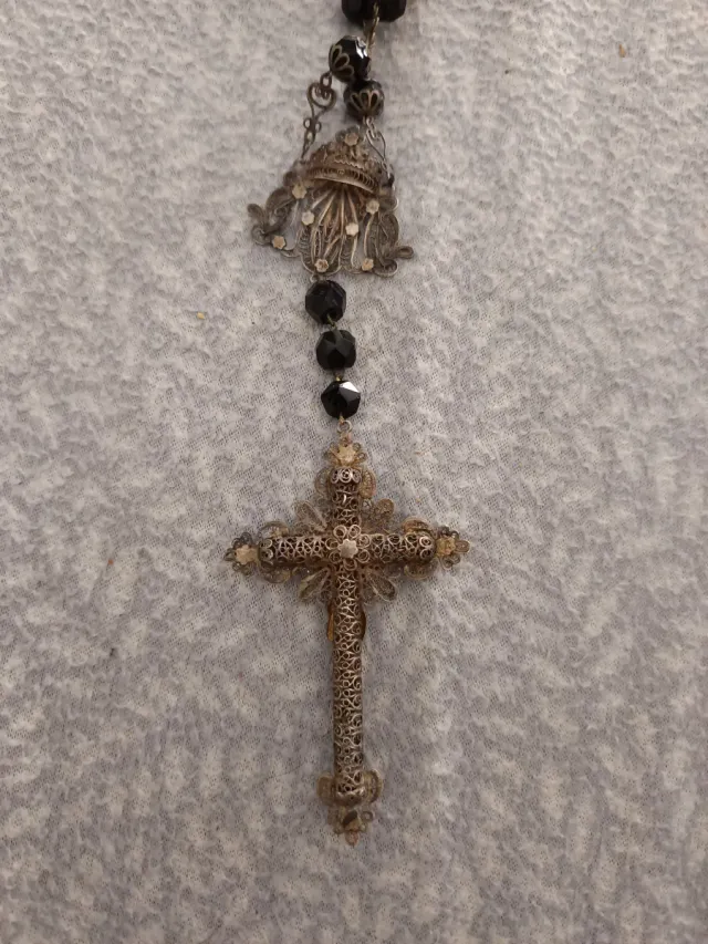Antico e grande Rosario in argento filigrana e ebano