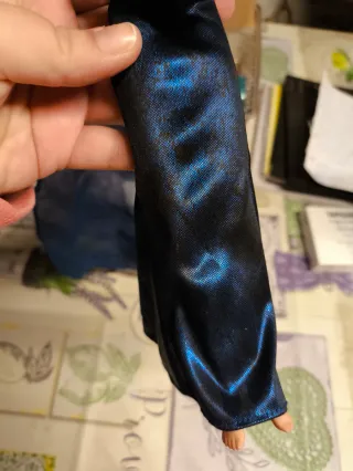 Bambola Anastasia abito blu anni 90