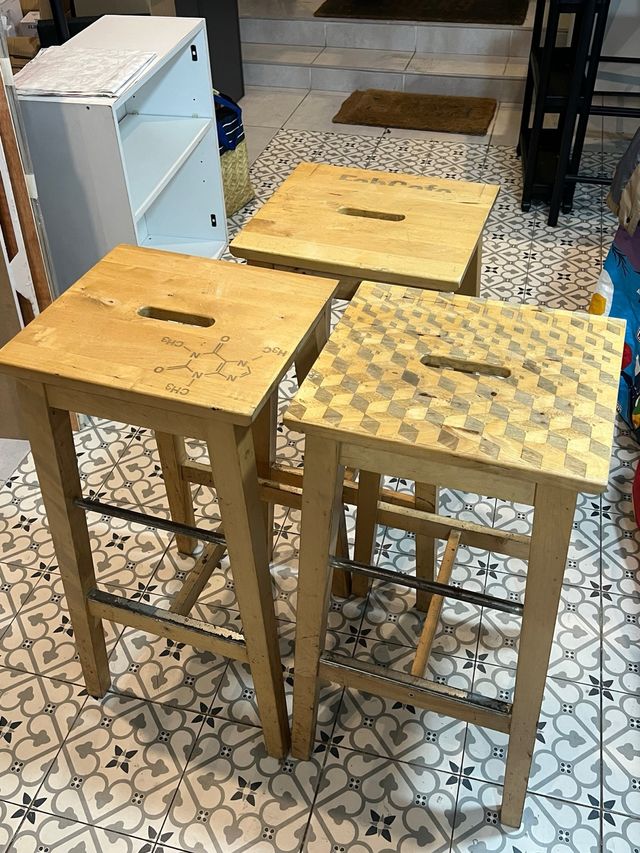 3 Taburetes Altos Madera y Metal