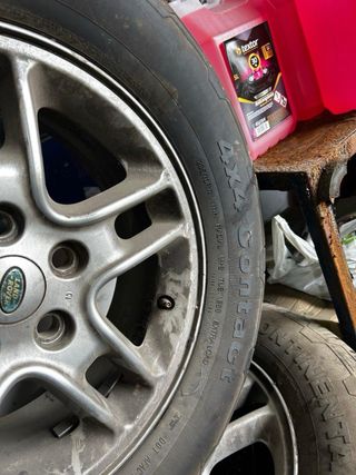 Land Rover - Continental 235/70 R17 4x4