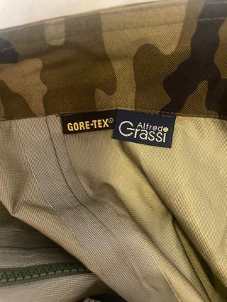 Pantalones de camuflaje con tirantes Gore Tex