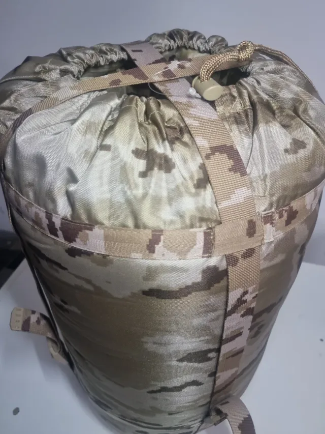 Saco de dormir Ejército Tierra Arido Pixelado