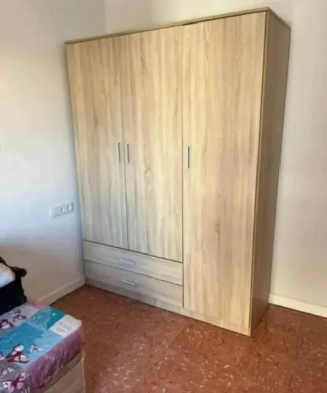 Armario de madera color