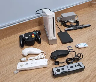 Nintendo Wii + 200 j.u.e.g.o.s