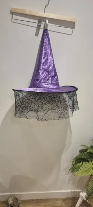 Gorro de Bruja Morado con Telarañas