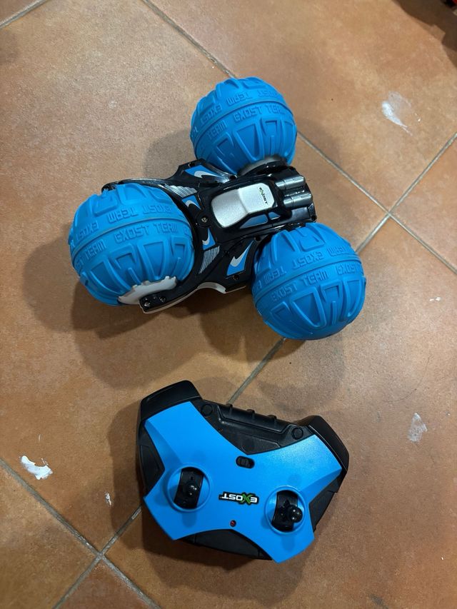 Coche Acrobático Exost 3 Ruedas + Mando