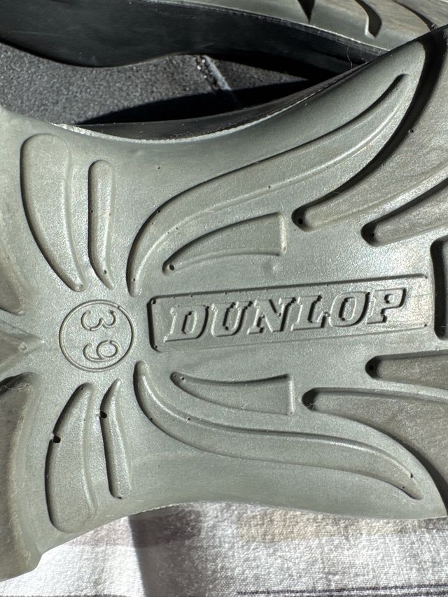 Zapatos de trabajo Dunlop punta de acero