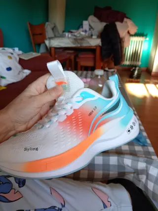 Zapatillas deportivas mujer blancas y naranjas