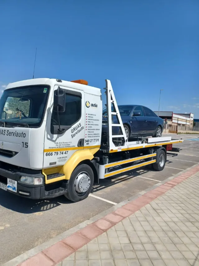Renault Trucks miliumm 2002