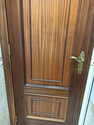 Puertas de madera interiores