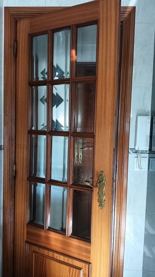 Puertas de madera interiores
