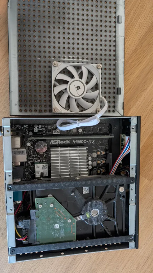 Mini PC Intel N100 16GB RAM 256GB NVMe+4TB HDD