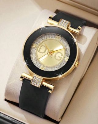 Reloj elegante dorado y negro mujer