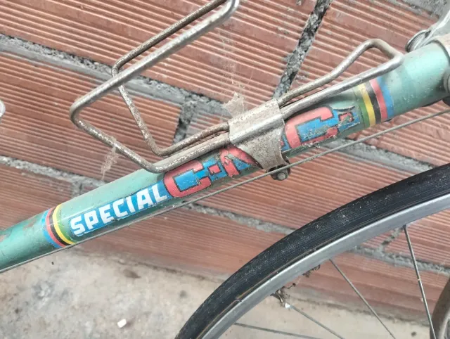 Bici de carreras especial C.N.C