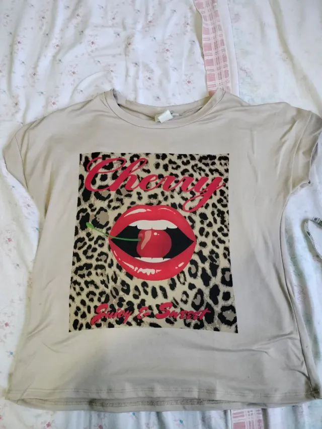 Camisa mujer estampado  cherry
