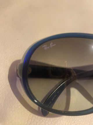 Gafas de sol Ray-Ban montura azul