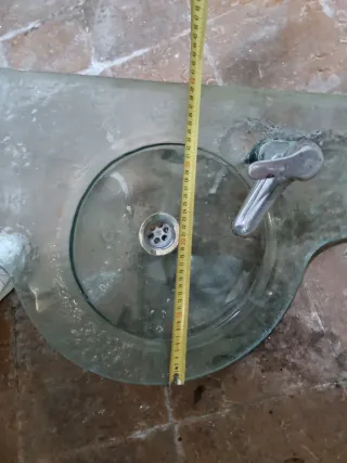 Lavabo de cristal moderno