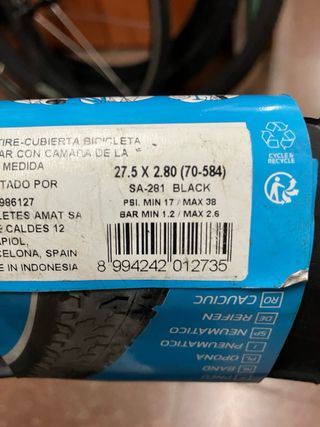 Neumático 27.5 x 2.80