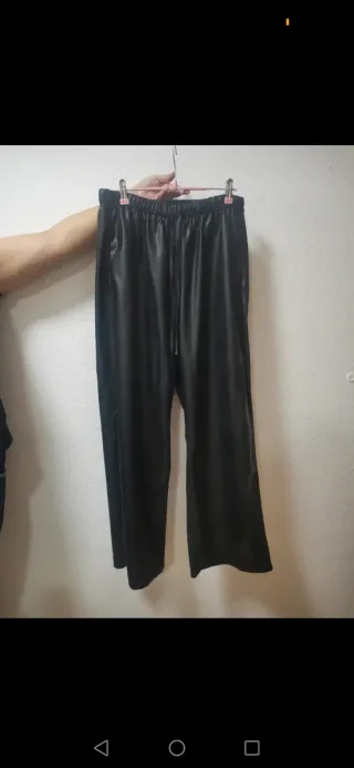 Pantalón Bershka Negro