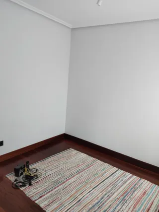 Habitación propia a amueblar a mujer responsable