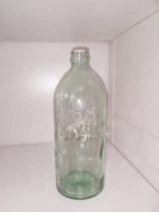 Bottiglie antiche in vetro